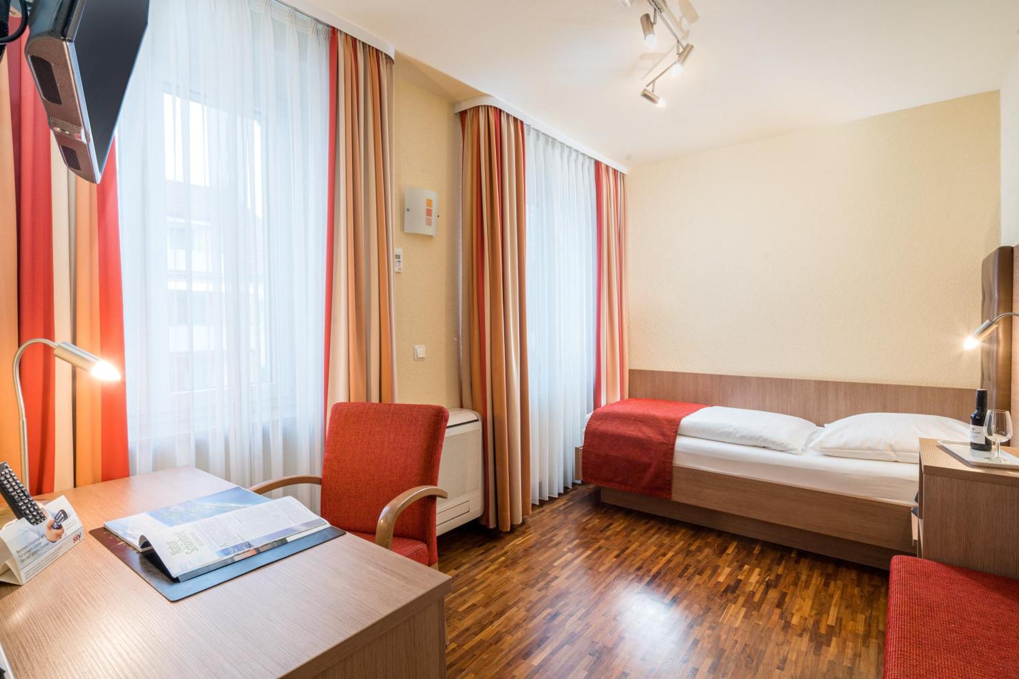 Hotel Zur Schmiede Radolfzell am Bodensee Buitenkant foto